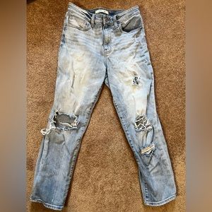 Buckle brand Willow & Root cropped high rise mom jean 28